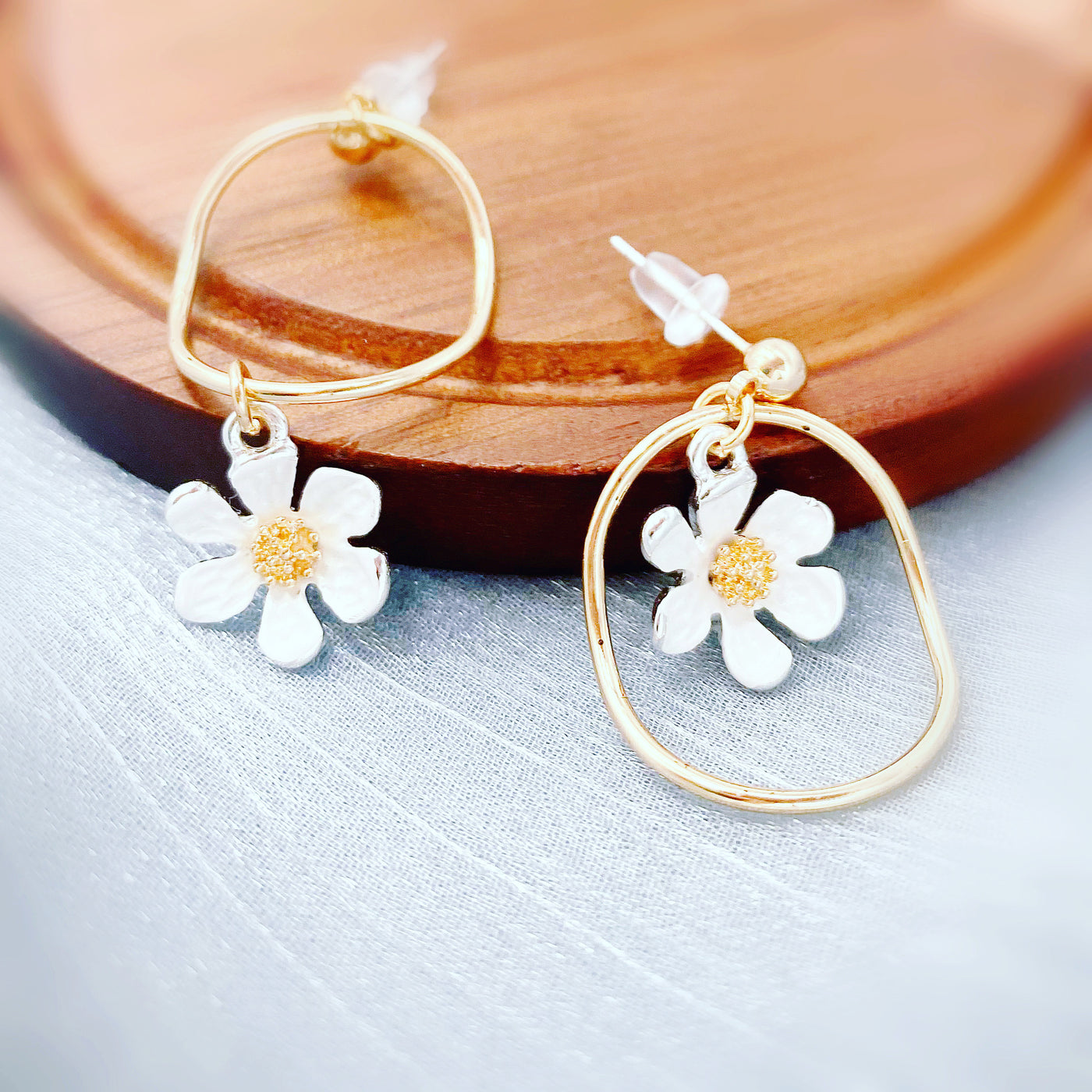 Asymmetric Daisy Hoop Dangle Earrings