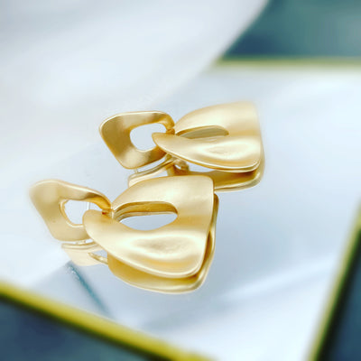 Modern Dangle Earrings in Gold