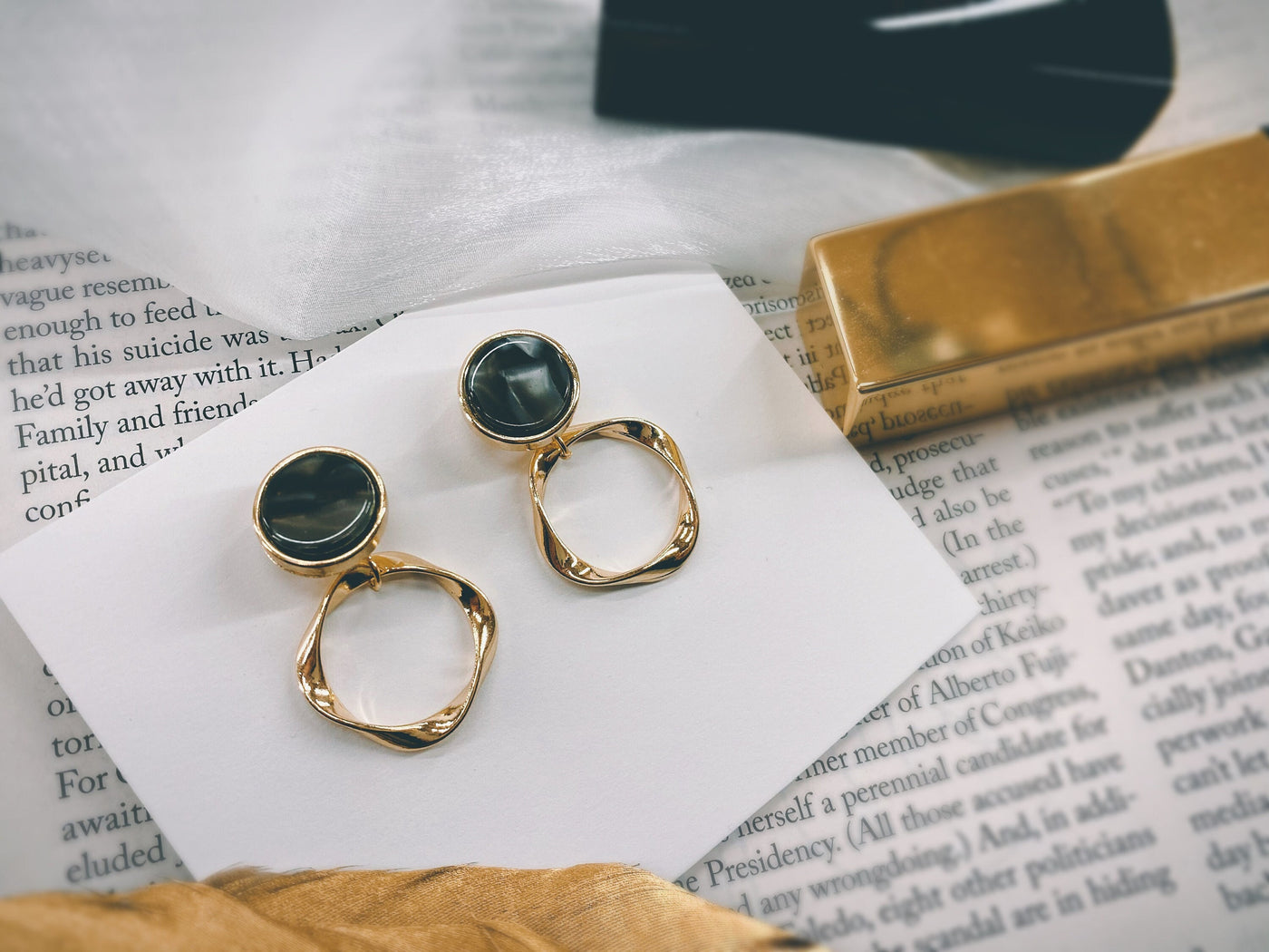 Black Onyx Geometric Dangle 